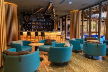 هتل Doubletree By Hilton Iquitos
