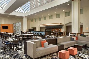 Hotell Embassy Suites  Boston Logan Airport