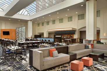 Hotell Embassy Suites  Boston Logan Airport