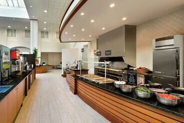 Hotell Embassy Suites  Boston Logan Airport