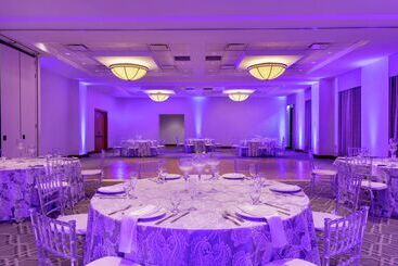 Hotell Embassy Suites  Boston Logan Airport