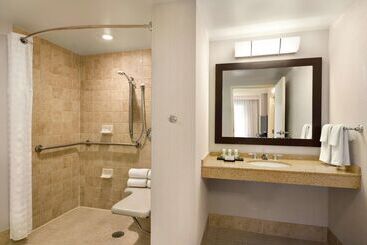 Hotell Embassy Suites  Boston Logan Airport