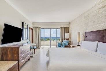 هتل Fiesta Americana Condesa Cancun All Inclusive