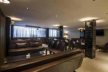 هتل First House