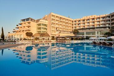 هتل Grecian Park