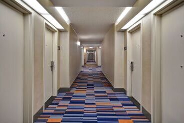 هتل Hampton Inn Nyjfk