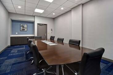 هتل Hampton Inn Nyjfk