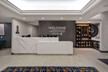 هتل Hampton Inn Nyjfk