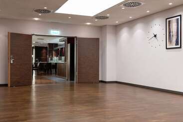 هتل Hilton Cologne