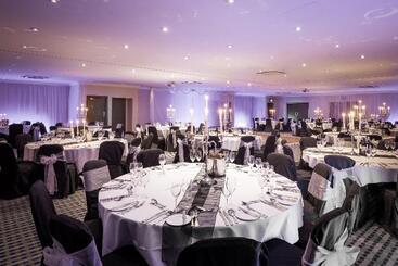 هتل Holiday Inn   Glasgow Airport, An Ihg