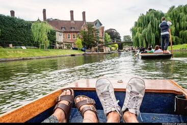 هتل Holiday Inn Express Cambridge, An Ihg