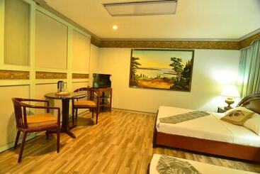 Holiday Plaza Hotel   Cebu - Cebu City