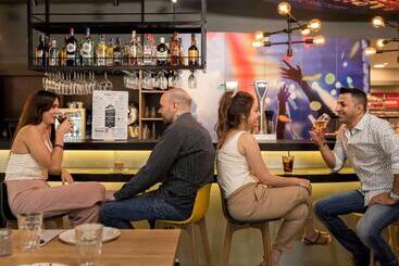 هتل Ibis Madrid Fuenlabrada