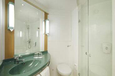 هتل Ibis Madrid Fuenlabrada
