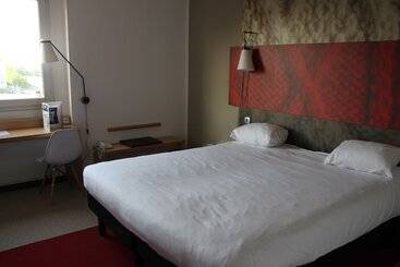 B&b Hotel Mons Gare