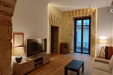 Hotel Ideal City Walk