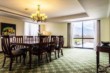 هتل Jw Marriott  Caracas