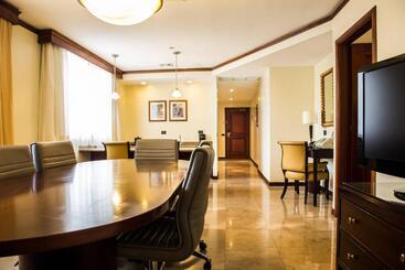 هتل Jw Marriott  Caracas