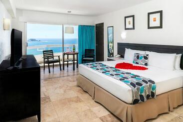 Krystal Ixtapa - Ixtapa