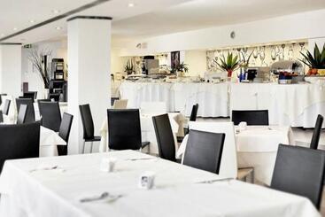 هتل Mediterraneo Palace