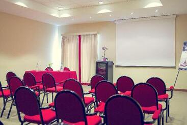 هتل Mercure Genova San Biagio