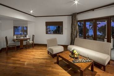 هتل Royal Palms Beach