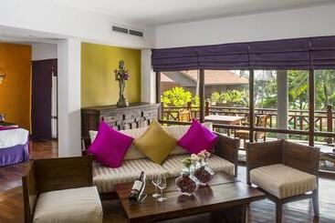 هتل Royal Palms Beach