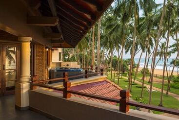 هتل Royal Palms Beach