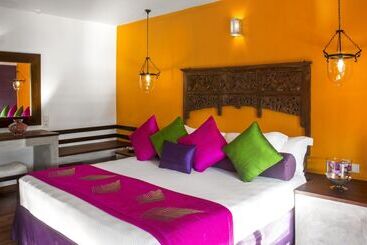 هتل Royal Palms Beach