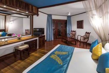 هتل Royal Palms Beach