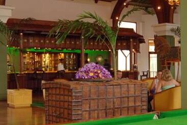هتل Royal Palms Beach