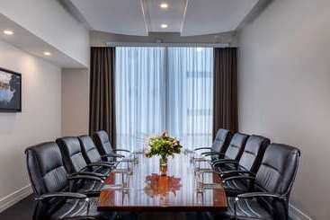 هتل Rydges Auckland