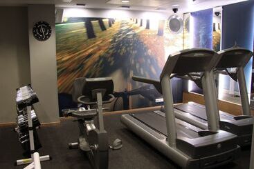هتل Scandic Plaza Turku