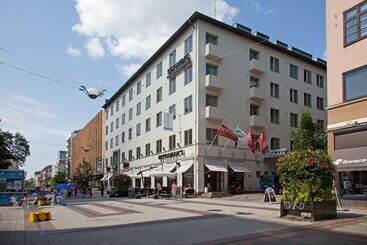 هتل Scandic Plaza Turku