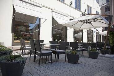هتل Scandic Plaza Turku