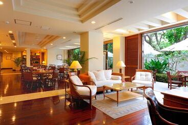 هتل The Naha Terrace