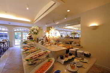 هتل The Naha Terrace