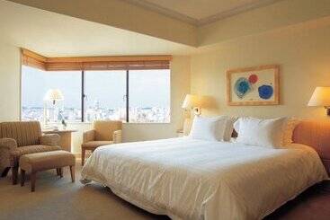 هتل The Naha Terrace