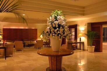 هتل The Naha Terrace