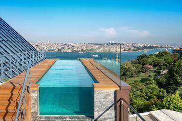 هتل The Ritz Carlton, Istanbul At The Bosphorus