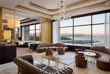 هتل The Ritz Carlton, Istanbul At The Bosphorus
