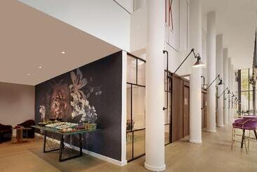 هتل The Westminster London, Curio Collection By Hilton