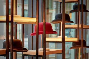 هتل The Westminster London, Curio Collection By Hilton