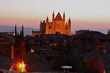 Valentino Centro Storico - Orvieto