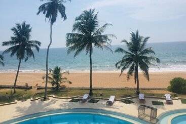 Induruwa Beach Resort