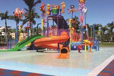 Oaks Sunshine Coast Oasis Resort