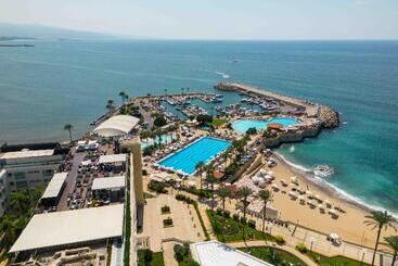 استراحتگاه Mövenpick Hotel Beirut