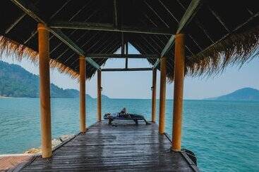 استراحتگاه The Aiyapura Koh Chang
