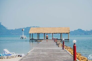 استراحتگاه The Aiyapura Koh Chang