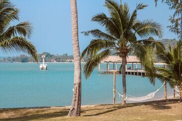 استراحتگاه The Aiyapura Koh Chang
